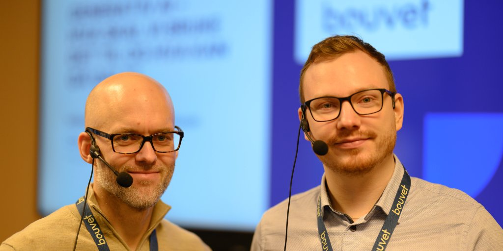 Bilde av Håkon og Robin som holdt foredrag under God morgen med Bouvet om temaet generativ AI