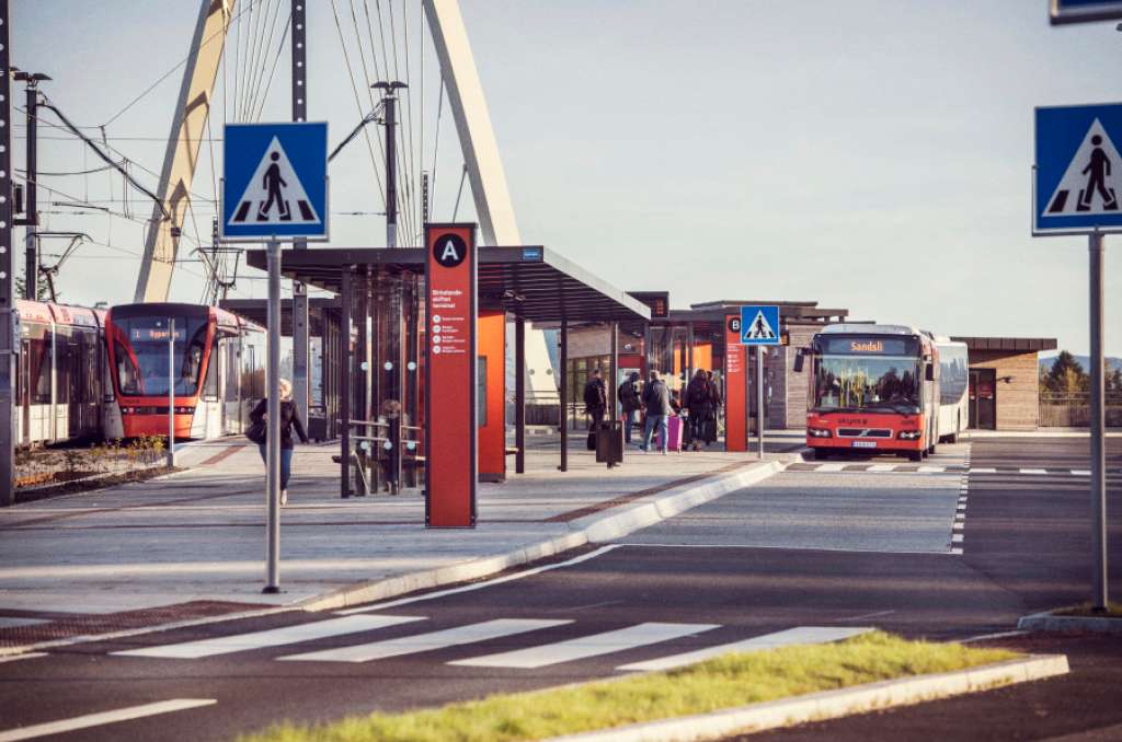 MW_9862_Bybanen_buss_Birkelandsskiftet