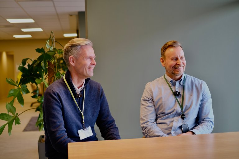 Bilde av Jørn fra Bouvet og Atle Andersen fra Lyse som smiler