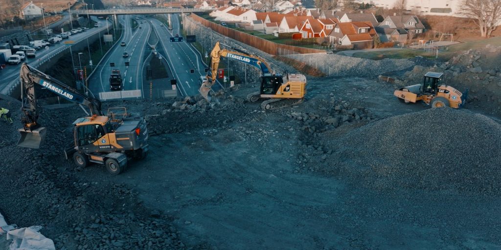 Tryggere arbeidsplass med AI-agenter 